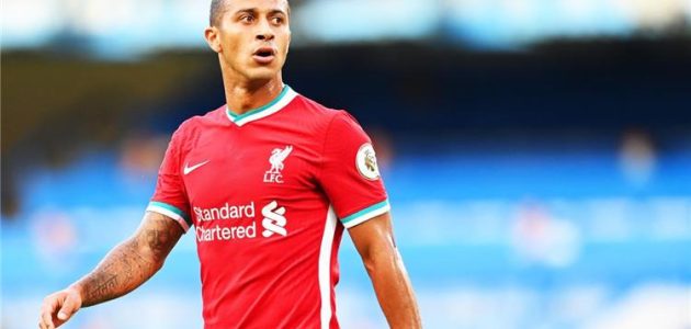 تقارير توضح موقف تياجو ألكانتارا من خوض مباراة ليفربول وآرسنال